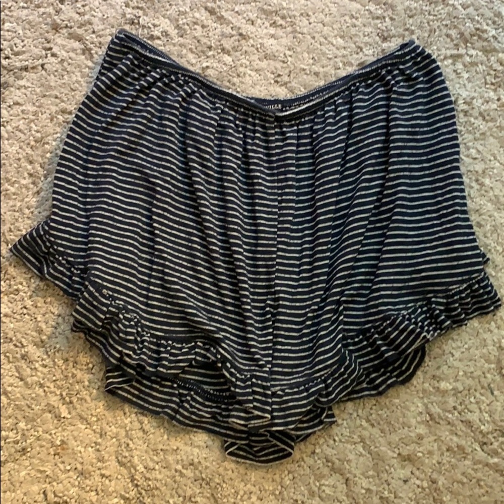 Brandy Melville stripped shorts